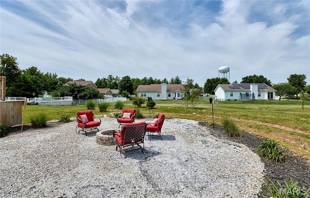 31 Canterbury Drive, Troy, MO 63379