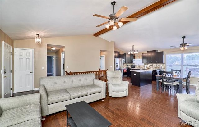31 Canterbury Drive, Troy, MO 63379