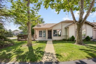 1817 Appaloosa Drive, Naperville, IL 60565