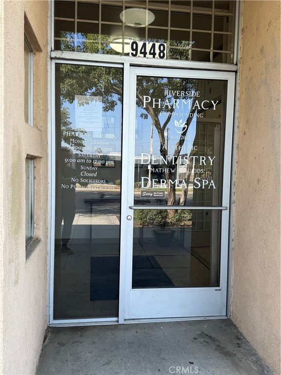 9448 Magnolia Ave, Riverside, CA 92503 — photo 2