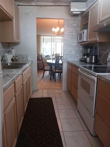 2901 NW 48th Avenue 367, Lauderdale Lakes, FL 33313