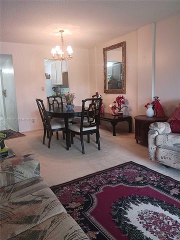 2901 NW 48th Avenue 367, Lauderdale Lakes, FL 33313