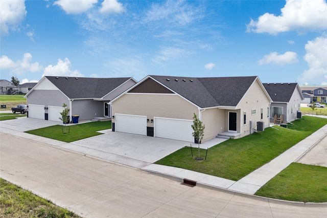 2925 Long Avenue, Van Meter, IA 50261