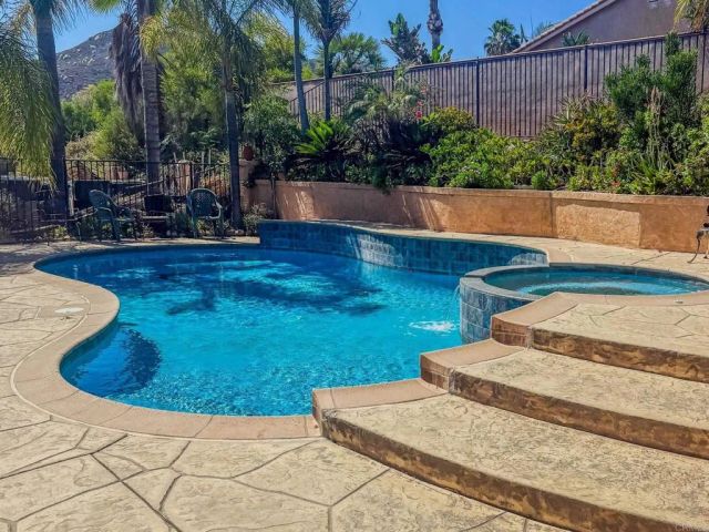 26207 Wyndemere Court, Escondido, CA 92026