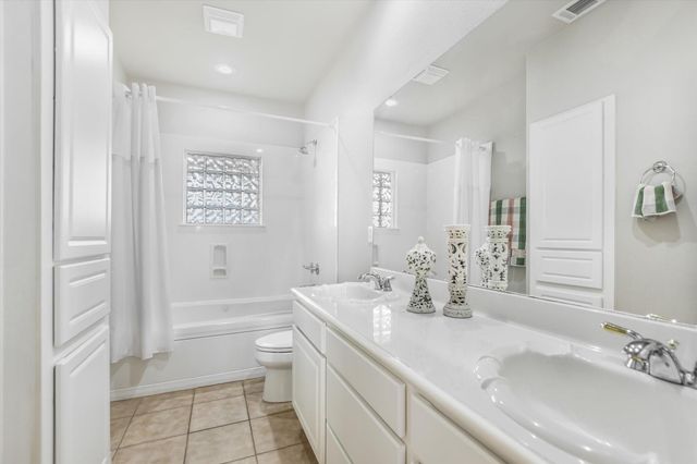 5900 W FM 2147 104, Horseshoe Bay, TX 78657