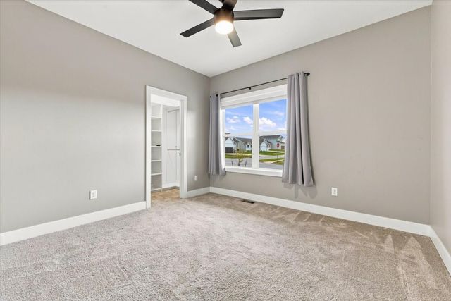 834 33rd Court SW, Altoona, IA 50009