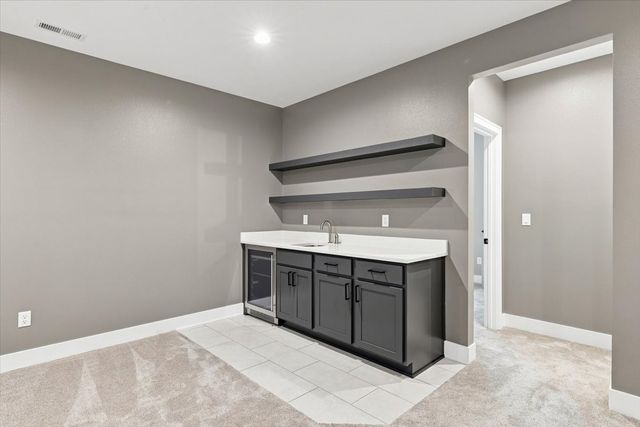 834 33rd Court SW, Altoona, IA 50009