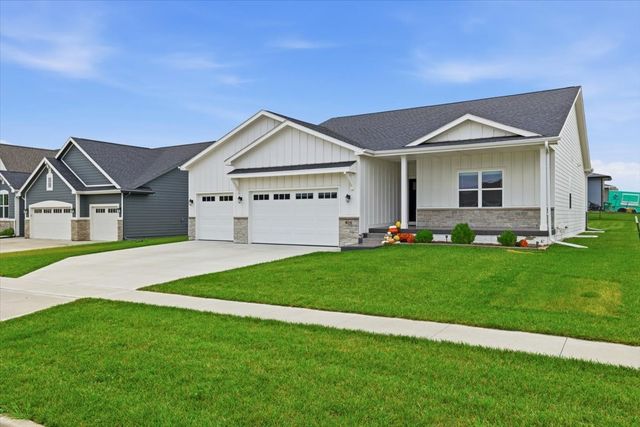 834 33rd Court SW, Altoona, IA 50009