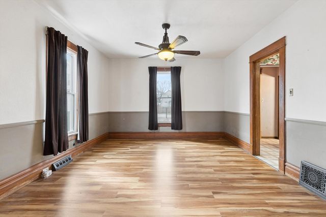 2808 Farnam Street, Davenport, IA 52803