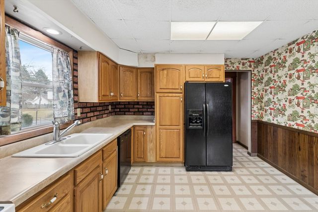 2808 Farnam Street, Davenport, IA 52803