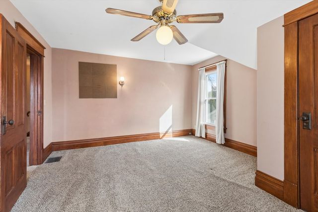 2808 Farnam Street, Davenport, IA 52803