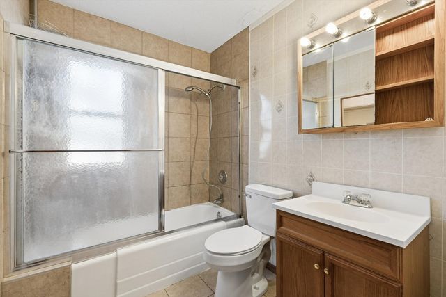 2808 Farnam Street, Davenport, IA 52803