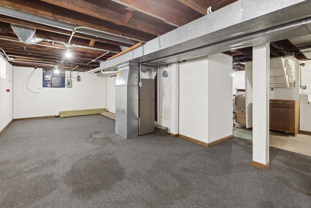 2808 Farnam Street, Davenport, IA 52803