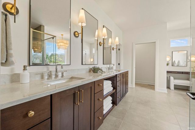 594 Contour Cove, Huntertown, IN 46748