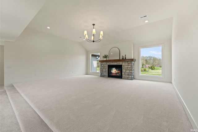 594 Contour Cove, Huntertown, IN 46748