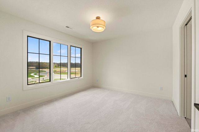 594 Contour Cove, Huntertown, IN 46748