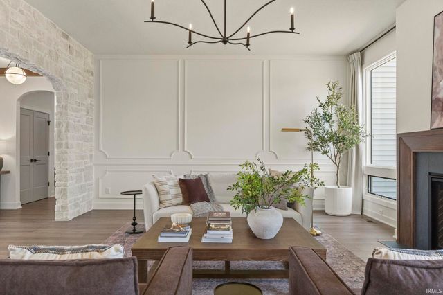 594 Contour Cove, Huntertown, IN 46748