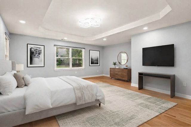 2 Wild Meadow Ln, Natick, MA 01760