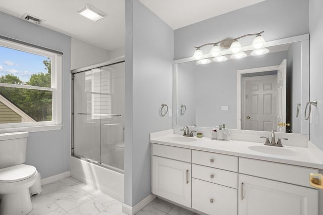 2 Wild Meadow Ln, Natick, MA 01760