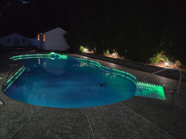 2 Wild Meadow Ln, Natick, MA 01760