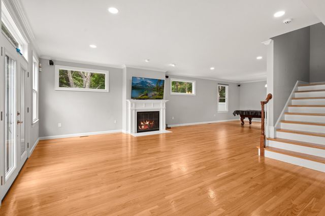 2 Wild Meadow Ln, Natick, MA 01760