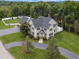 2 Wild Meadow Ln, Natick, MA 01760