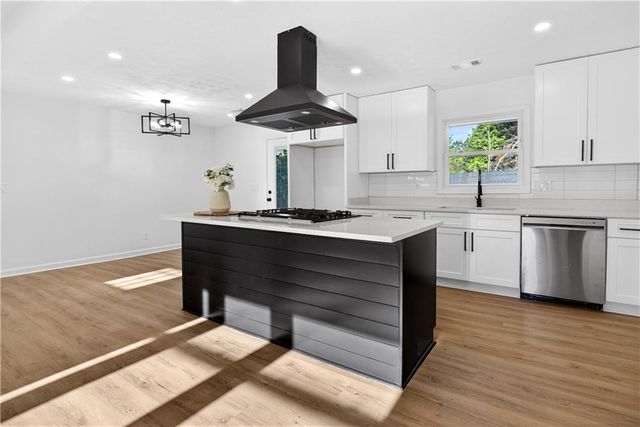 5575 Morning Creek Circle, Atlanta, GA 30349