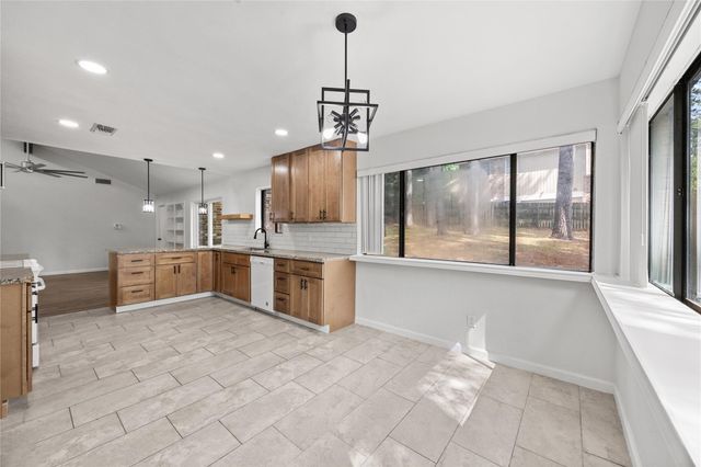 431 Evergreen Drive, Huntsville, TX 77340