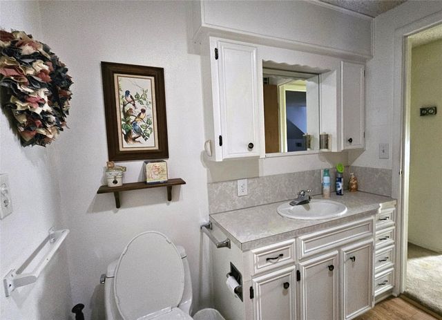 1315 E Main Street, Humble, TX 77338