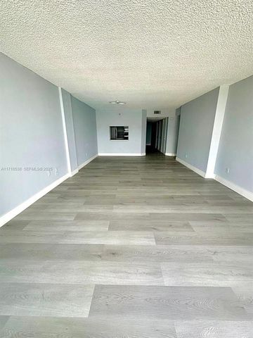 20840 San Simeon Way 305, Miami, FL 33179