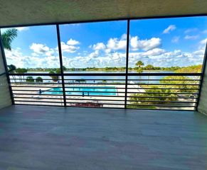 20840 San Simeon Way 305, Miami, FL 33179