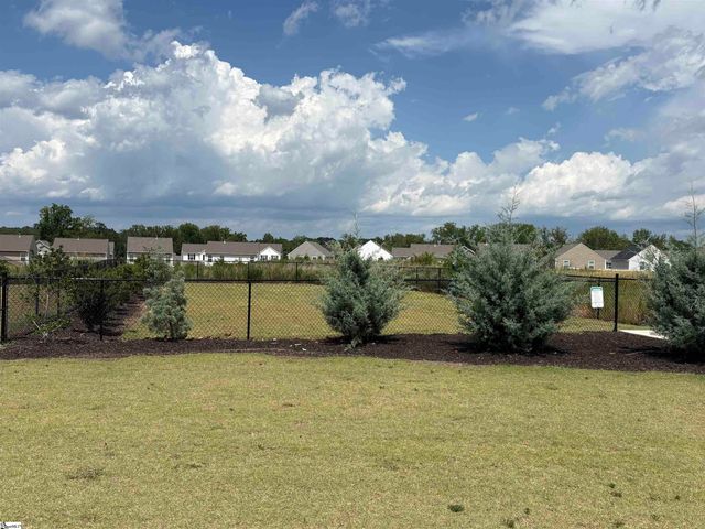 5091 Sunnycreek Drive, Boiling Springs, SC 29316