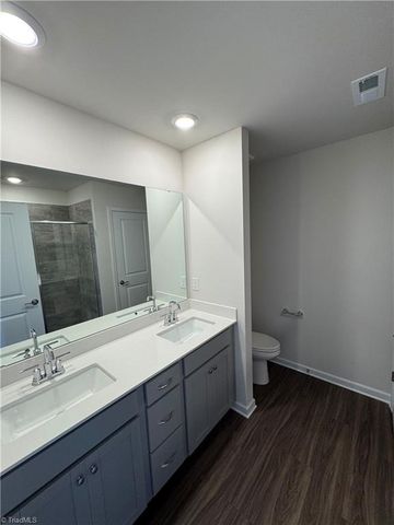 1842 Pheasant Trace Circle, Kernersville, NC 27284