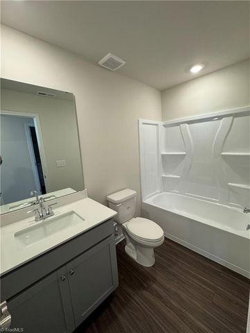 1842 Pheasant Trace Circle, Kernersville, NC 27284