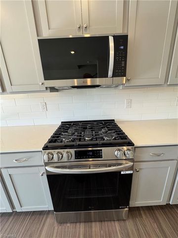 1842 Pheasant Trace Circle, Kernersville, NC 27284