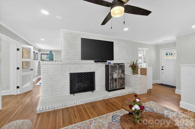1031 Cutler Place, Charlotte, NC 28205