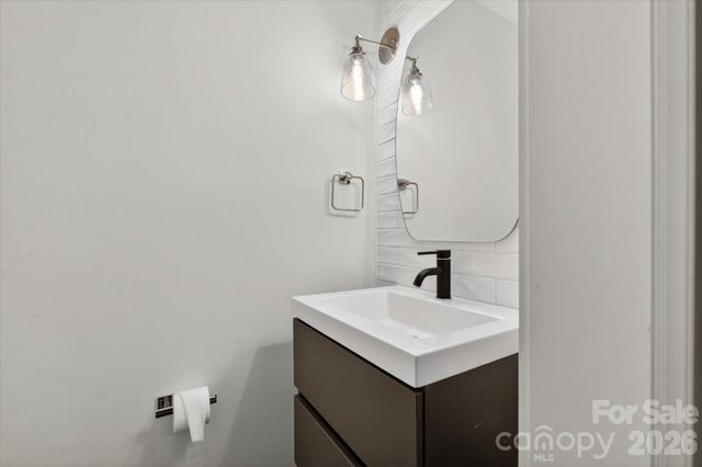 1031 Cutler Place, Charlotte, NC 28205
