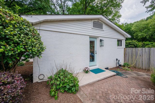 1031 Cutler Place, Charlotte, NC 28205