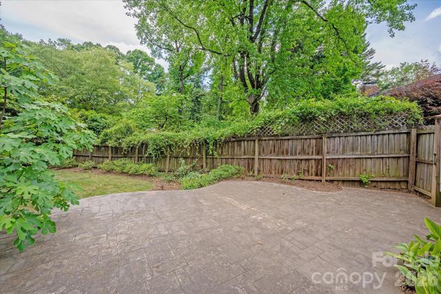 1031 Cutler Place, Charlotte, NC 28205