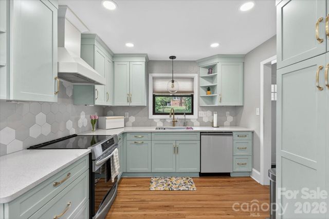 1031 Cutler Place, Charlotte, NC 28205