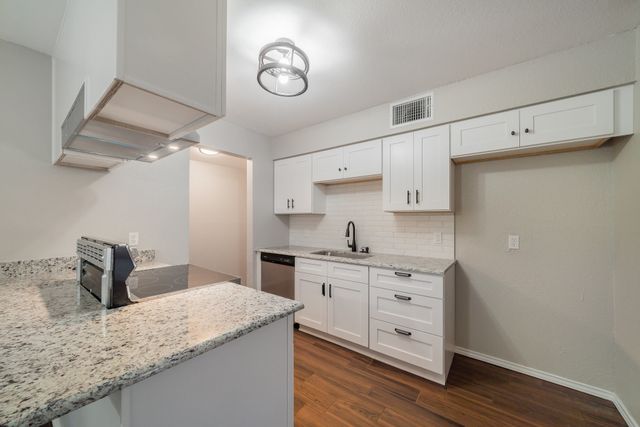 3604 Biscay Drive, Arlington, TX 76016