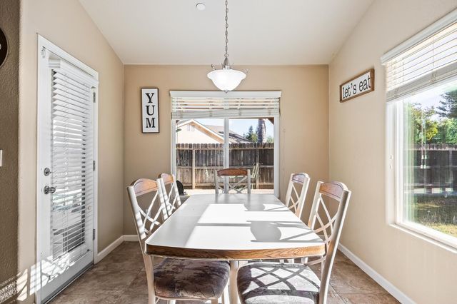 6503 E Dayton Avenue, Fresno, CA 93727