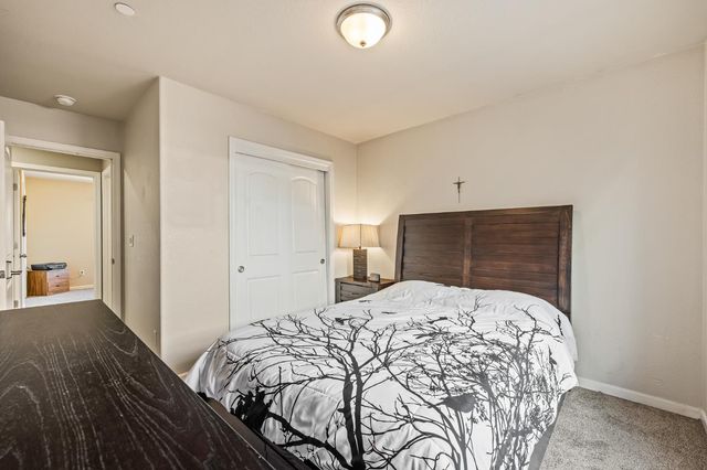 6503 E Dayton Avenue, Fresno, CA 93727