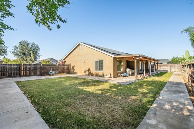 6503 E Dayton Avenue, Fresno, CA 93727