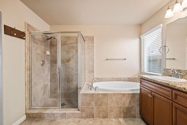 6503 E Dayton Avenue, Fresno, CA 93727
