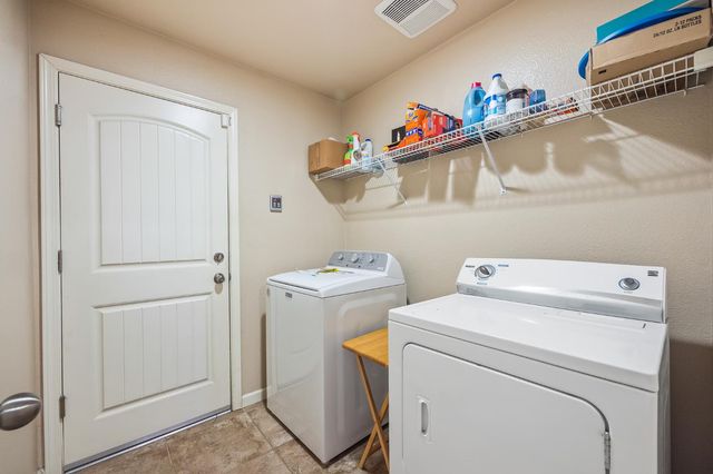 6503 E Dayton Avenue, Fresno, CA 93727