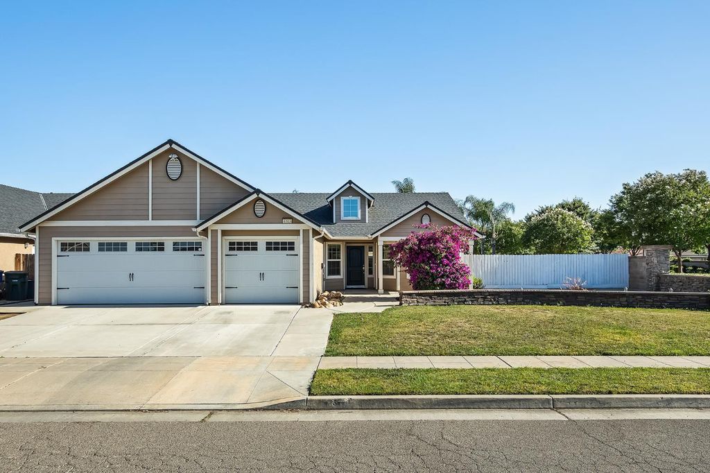 6503 E Dayton Avenue, Fresno, CA 93727