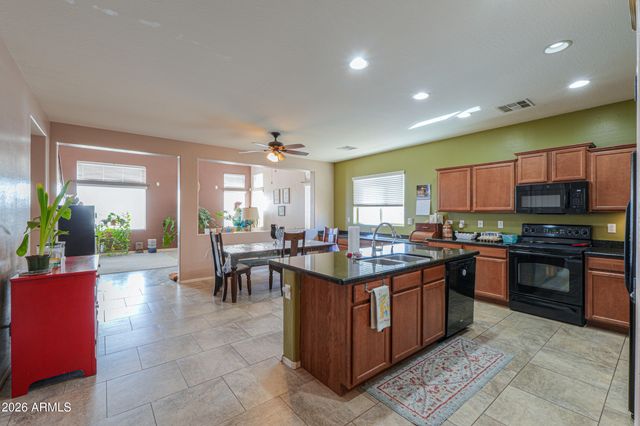 1766 N WILDFLOWER Lane, Casa Grande, AZ 85122