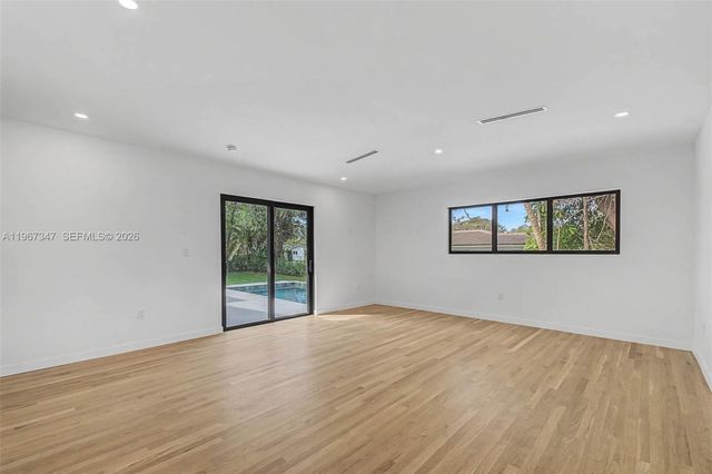 12940 SW 73rd Ave, Pinecrest, FL 33156