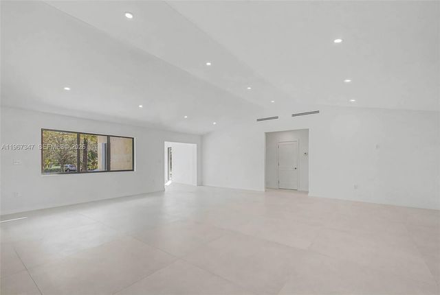 12940 SW 73rd Ave, Pinecrest, FL 33156